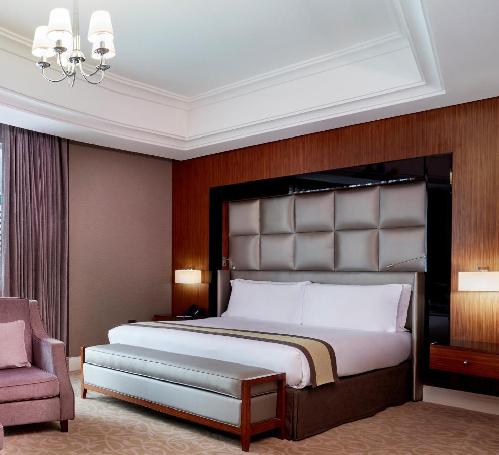 Best Plaza West Bay Hotel Doha Luaran gambar A bedroom at the hotel