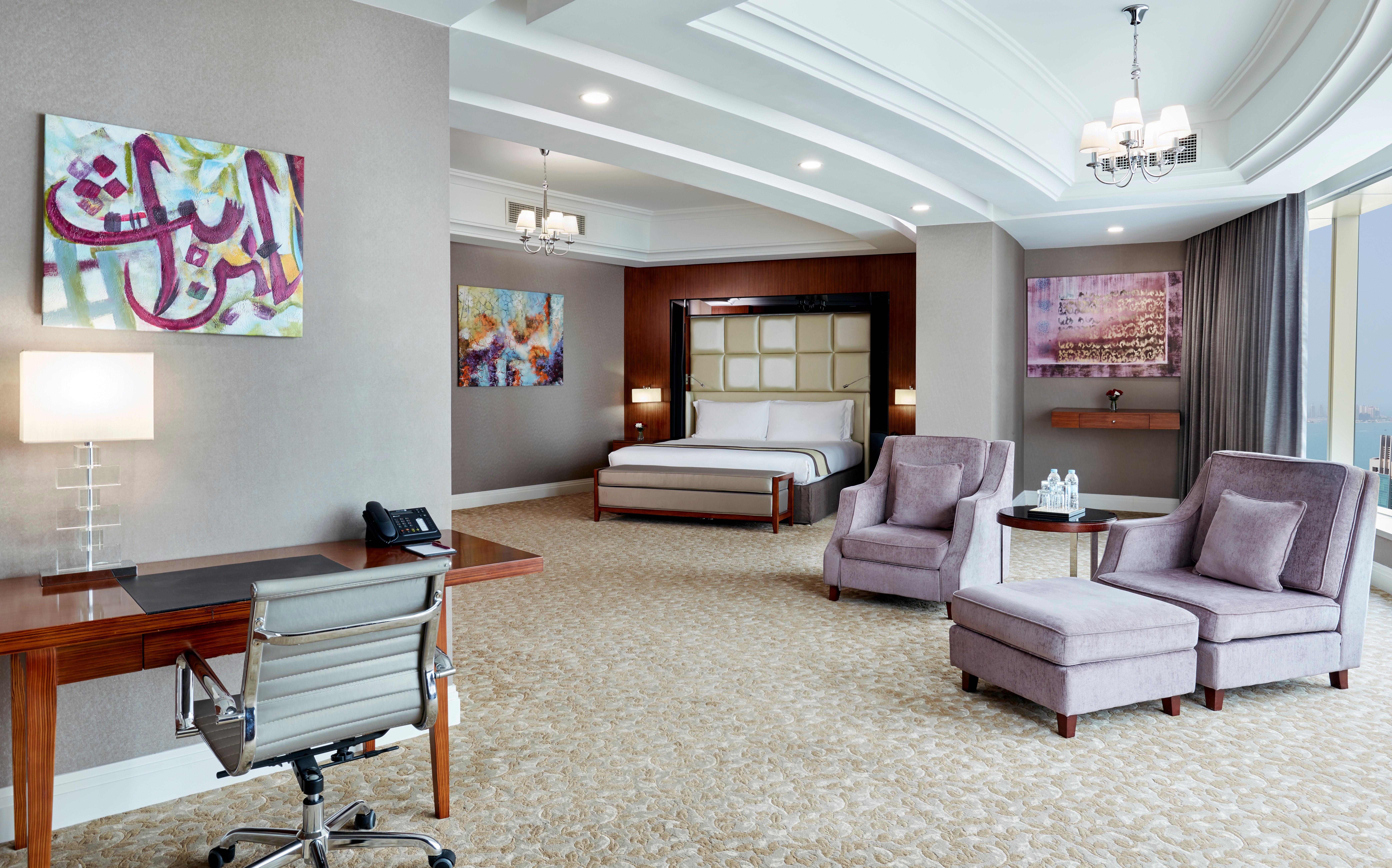 Best Plaza West Bay Hotel Doha Luaran gambar Suite