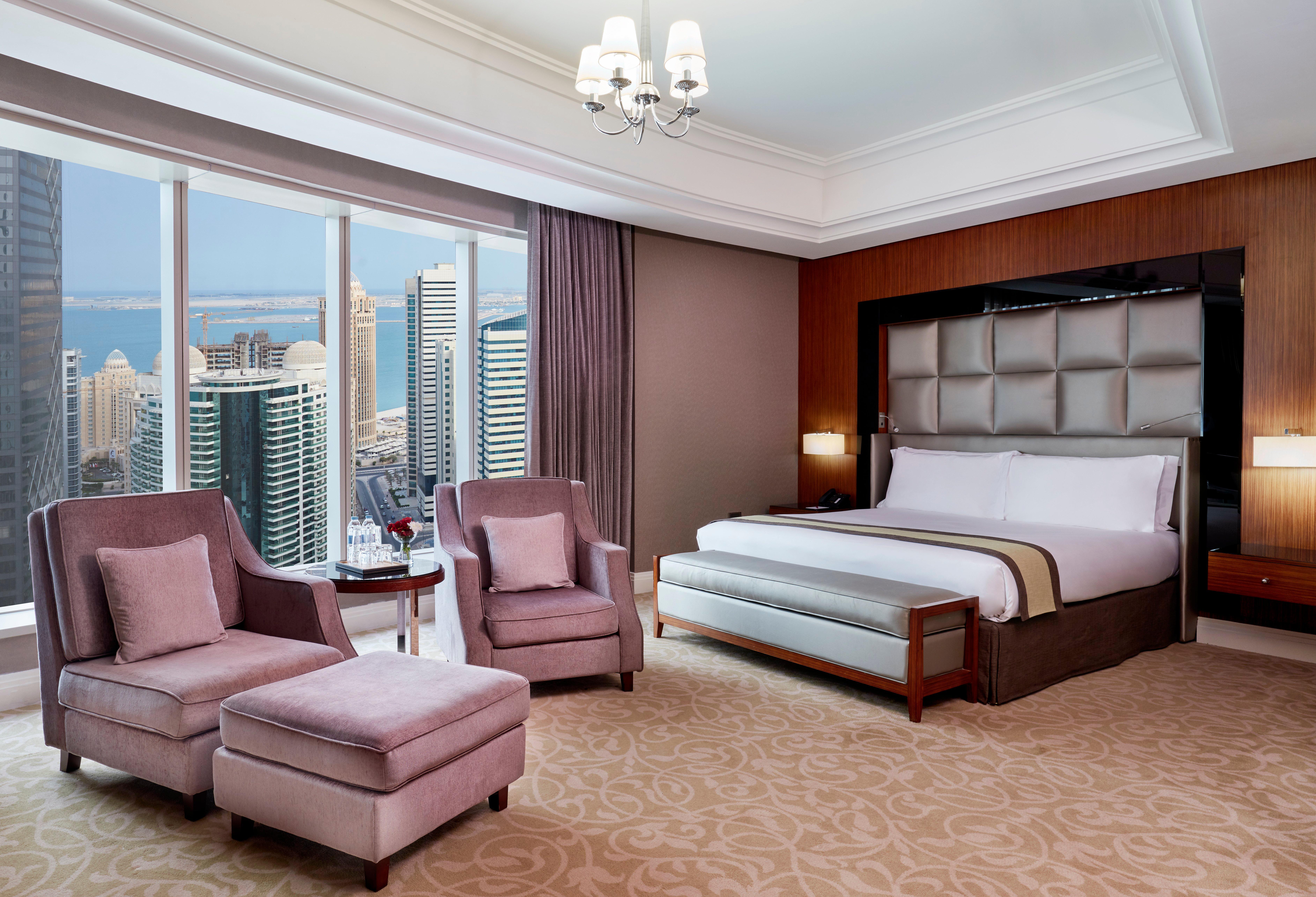 Best Plaza West Bay Hotel Doha Luaran gambar A bedroom at the hotel