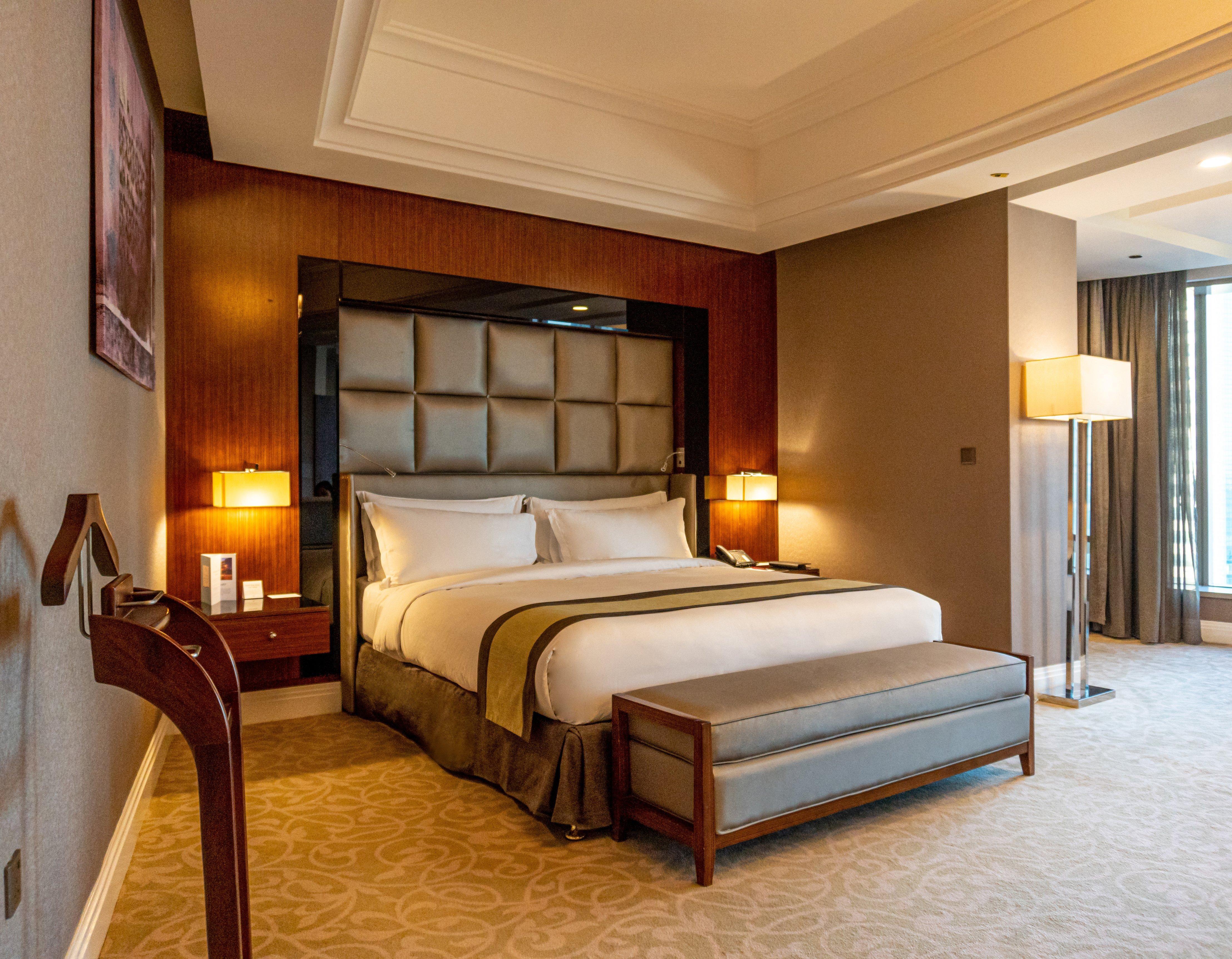 Best Plaza West Bay Hotel Doha Luaran gambar A bedroom at the hotel