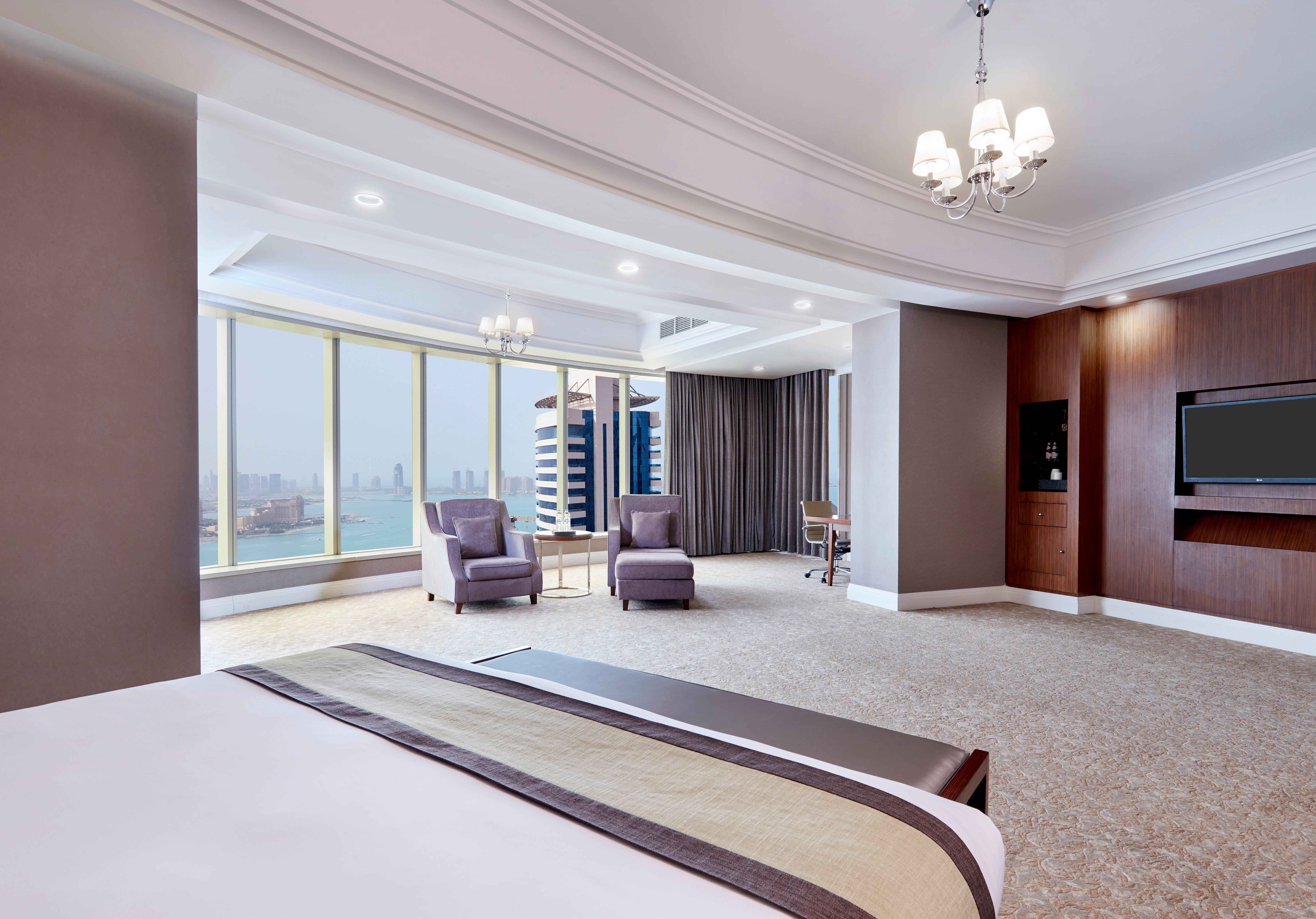 Best Plaza West Bay Hotel Doha Luaran gambar Suite at the hotel